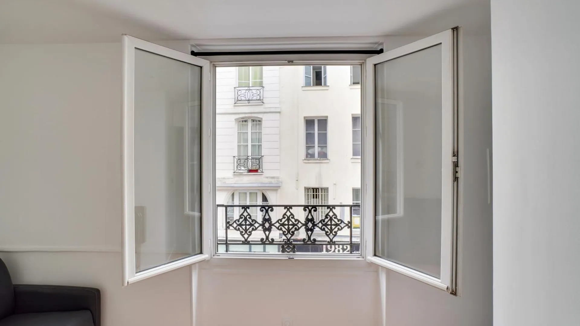 Superbe Studio En Plein Coeur De Paris 0*,